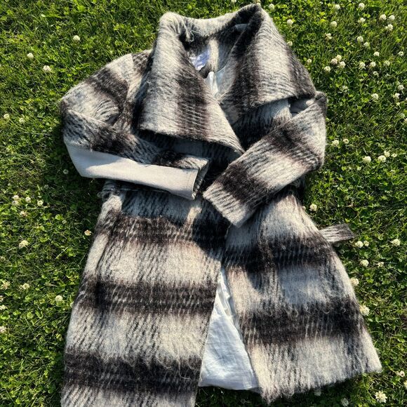 BCBGeneration Plaid Wool Wrap Coat Sz XS Shawl Collar Fuzzy Mid-Length - Picture 2 of 7